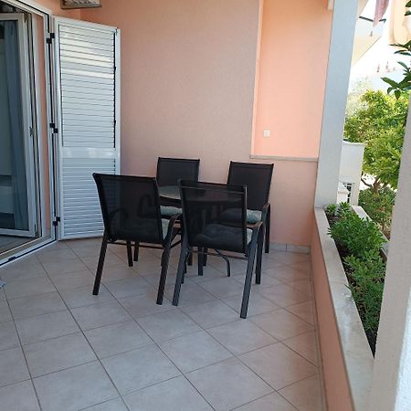 Katrin 101 Apartamento Tučepi Exterior foto
