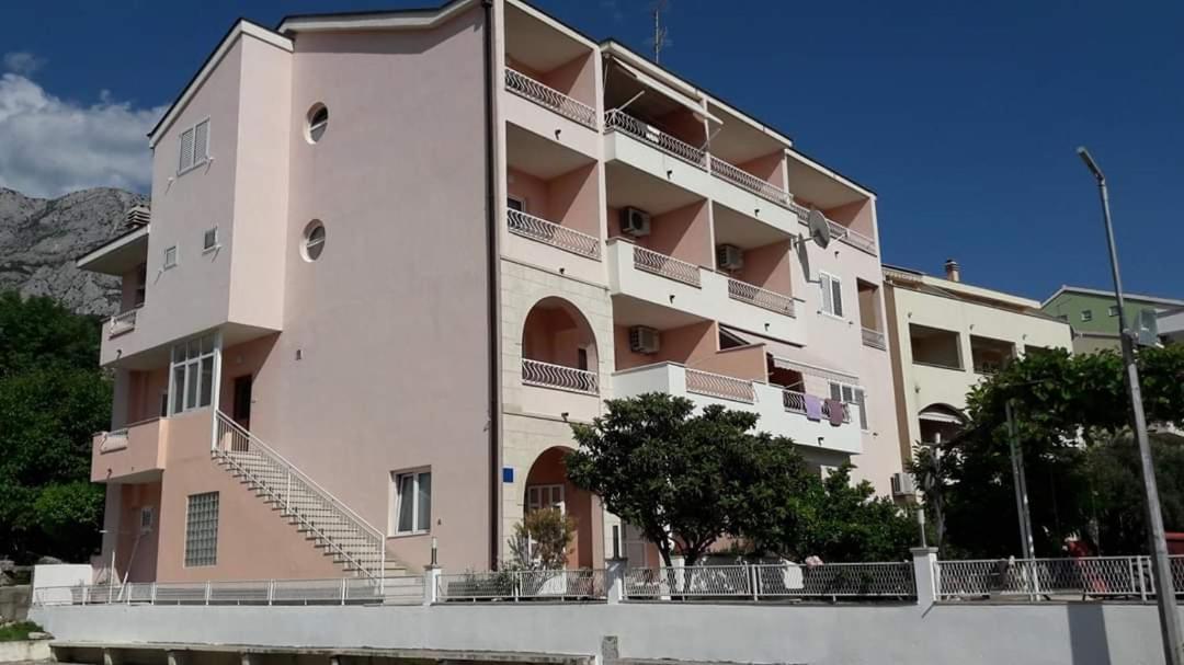 Katrin 101 Apartamento Tučepi Exterior foto